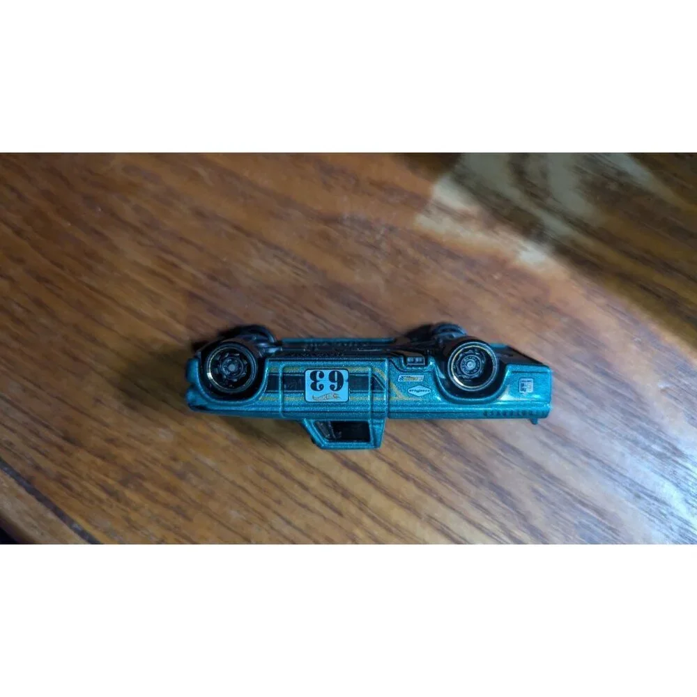 Hot Wheels‎ Blue Die-Cast Toy 63 Studebaker  1:64 Scale 2021 Edition